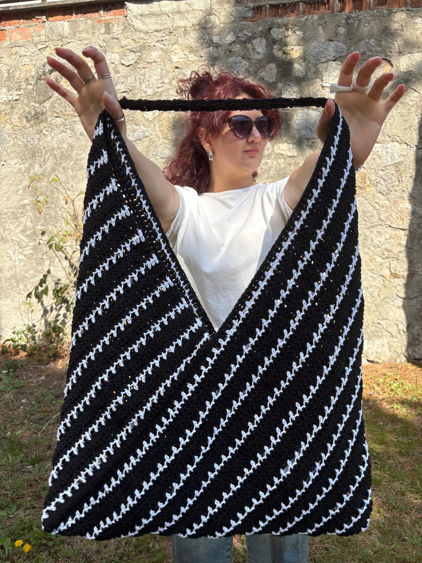 ADA Bag Crochet Pattern – Fold & Seam One-Piece Black&White Foldable Cotton Bag – Easy Level – Cotton Yarn – PDF Download